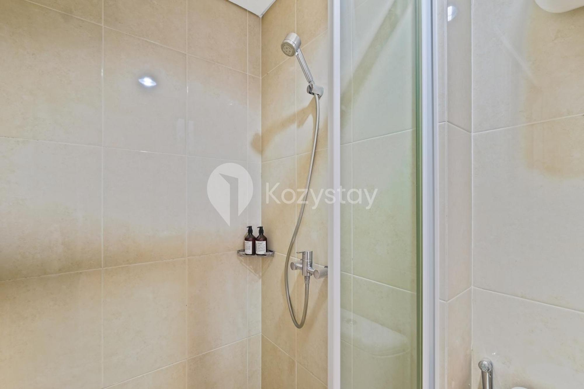 Apartemen Aurum By Kozystay - Senayan *